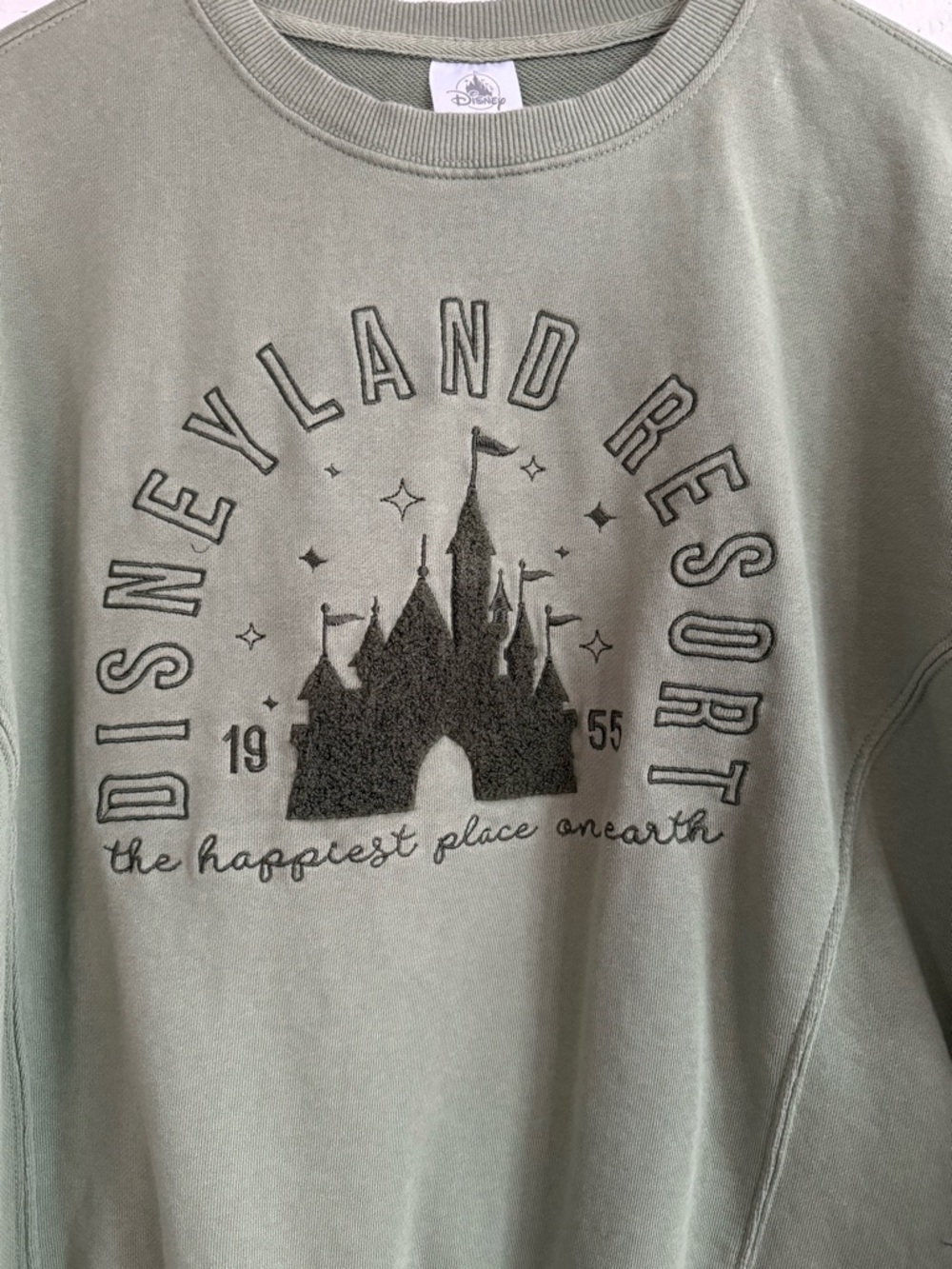 Disneyland Resort Crewneck Sweatshirt Castle Graphic Happiest Place on Earth - Picture 3 of 11